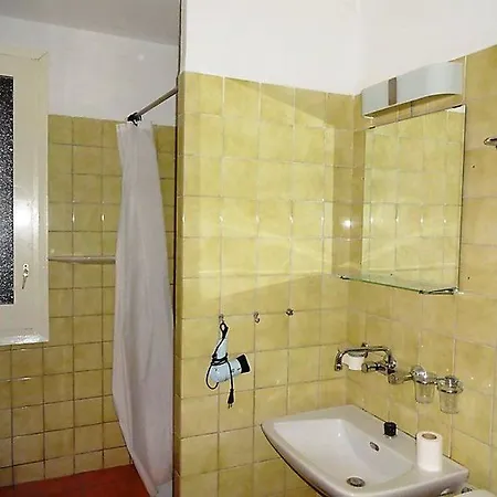 240b - Two Bedroom 5*